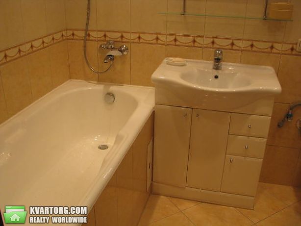 Rent out 3-room apartment. Киев,  Стуса — photo 7