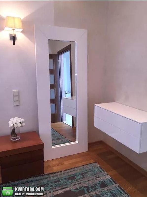 Rent out 3-room apartment. Киев,  Антоновича — photo 5