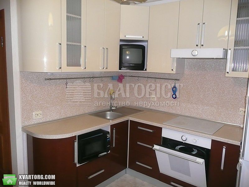 Rent out 2-room apartment. Киев,  Урловская — photo 4