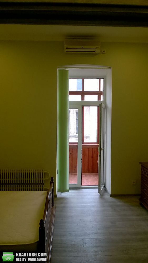 Rent out 2-room apartment. Киев, Шота Руставелли — photo 7