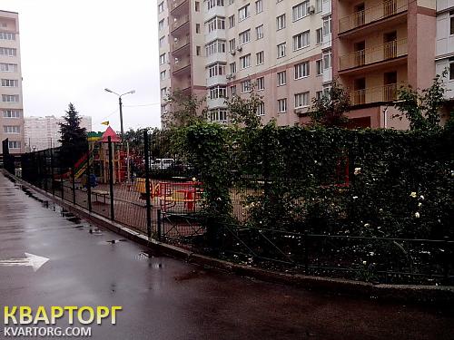Sell 3-room apartment. Киев, боголюбова — photo 1