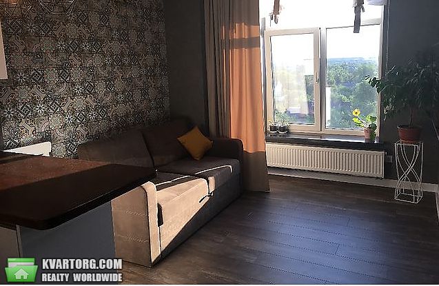 Rent out 1-room apartment. Киев, Практичная — photo 1