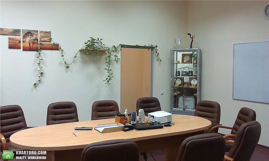 Rent out office. Киев, ул. Сурикова — photo 2