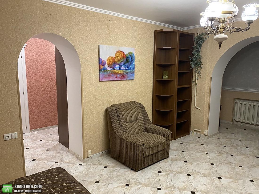 Rent out 1-room apartment. Киев, Тычины — photo 4