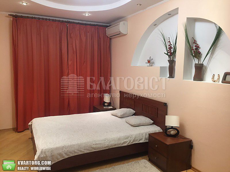 Rent out 2-room apartment. Киев,  Луначарского — photo 3