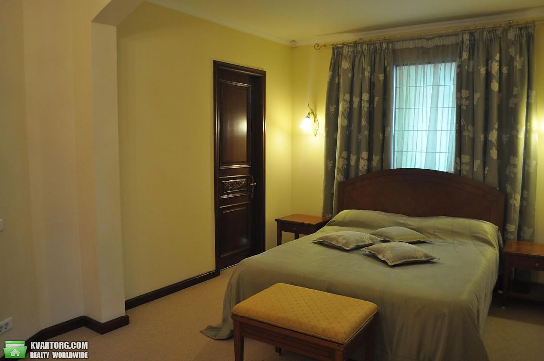 Rent out 4-room apartment. Киев,  Михайловская — photo 8