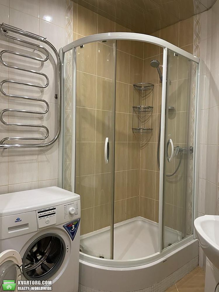 Rent out 1-room apartment. Киев,  Трутенко — photo 7