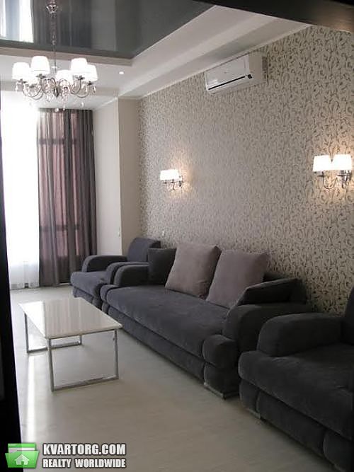 Sell 2-room apartment. Киев,  Драгомирова — photo 1