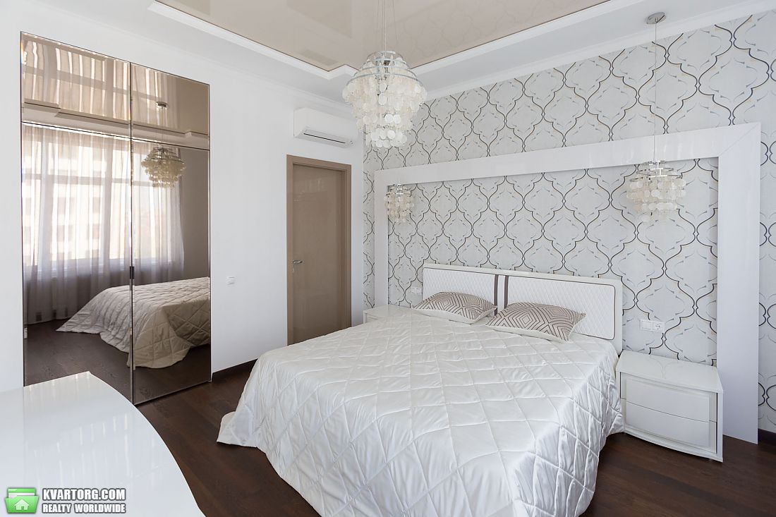 Sell 3-room apartment. Киев,  Драгомирова — photo 7