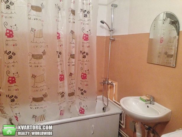 Rent out 1-room apartment. Киев,  Трутенко — photo 5