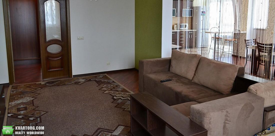 Rent out 2-room apartment. Киев,  Белорусская — photo 3