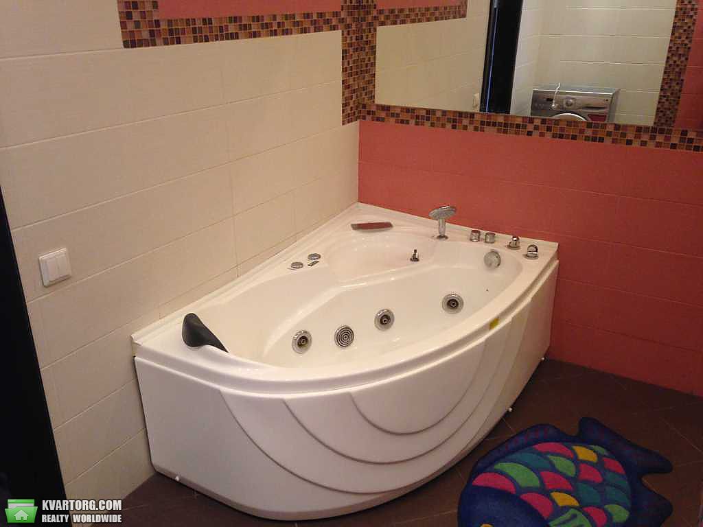 Rent out 2-room apartment. Киев, Щорса — photo 9