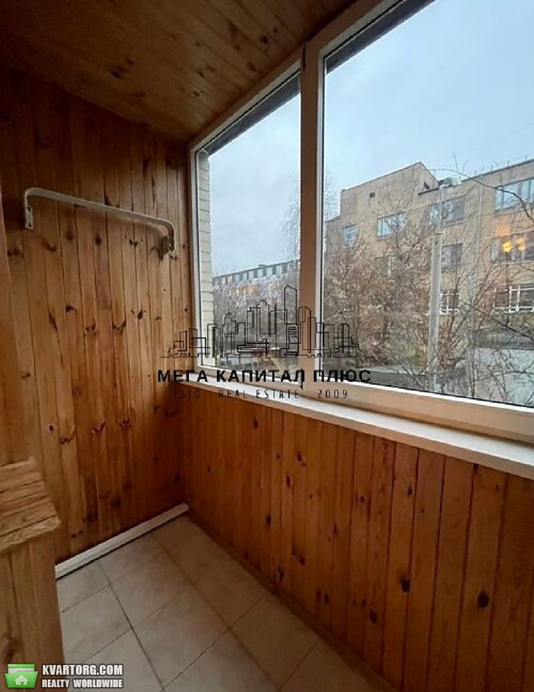 Rent out 2-room apartment. Киев,  Юрковская — photo 10