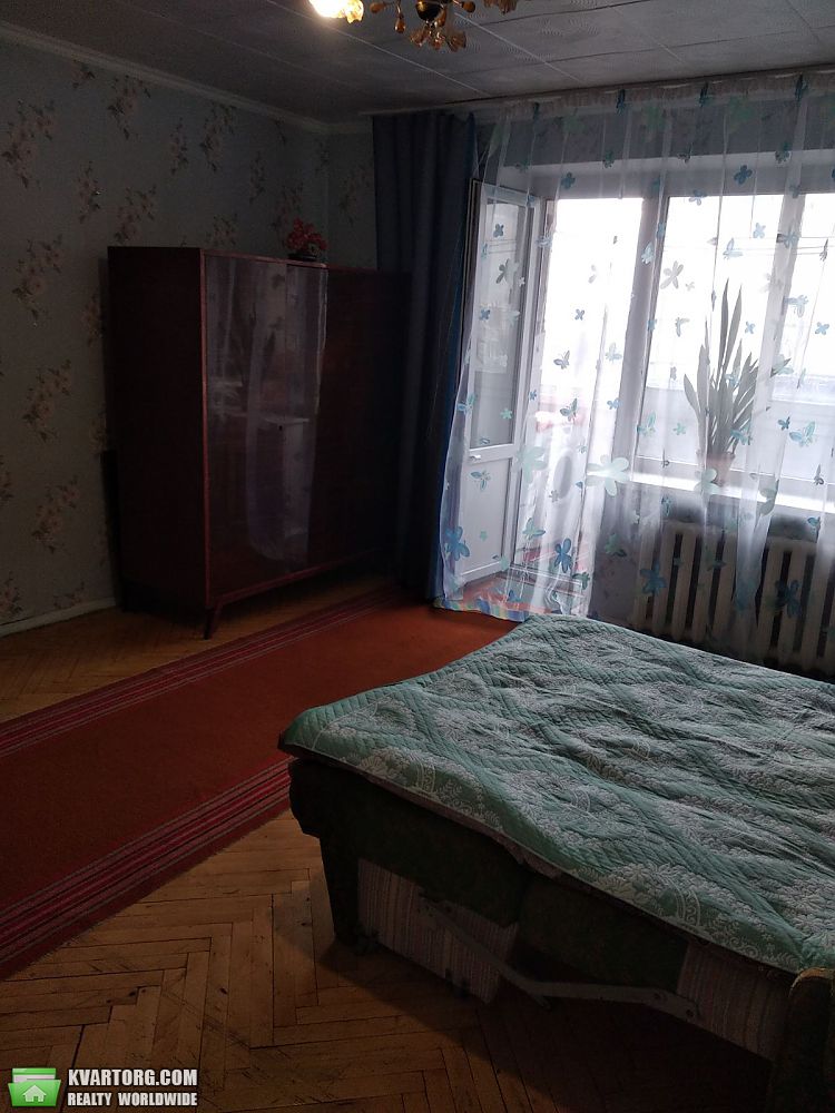 Rent out 1-room apartment. Киев,  Ватутина пр — photo 9