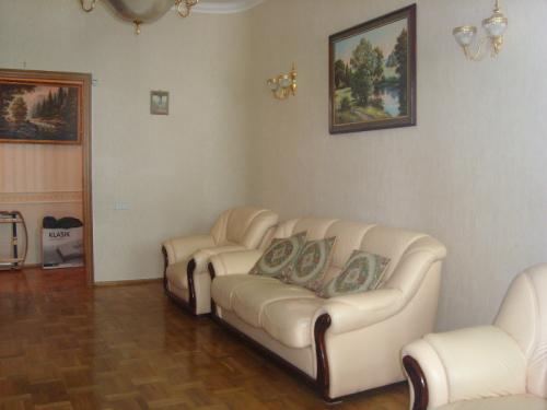 Rent out office. Киев,  Большая Житомирская — photo 2